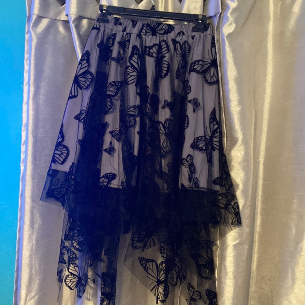 Gothic skater rip skirt